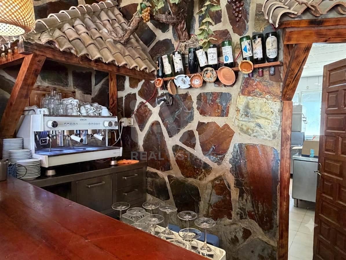 Local Comercial de 2 habitaciones en València ciudad en venta - 380.000 € (Ref: 9987731)