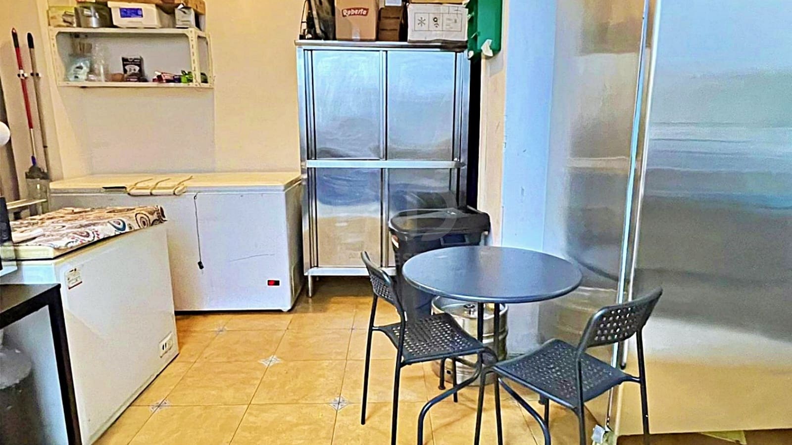 Kaupallinen myytävänä paikassa San Juan de Alicante / Sant Joan d'Alacant - 39 000 € (Ref: 9987732)