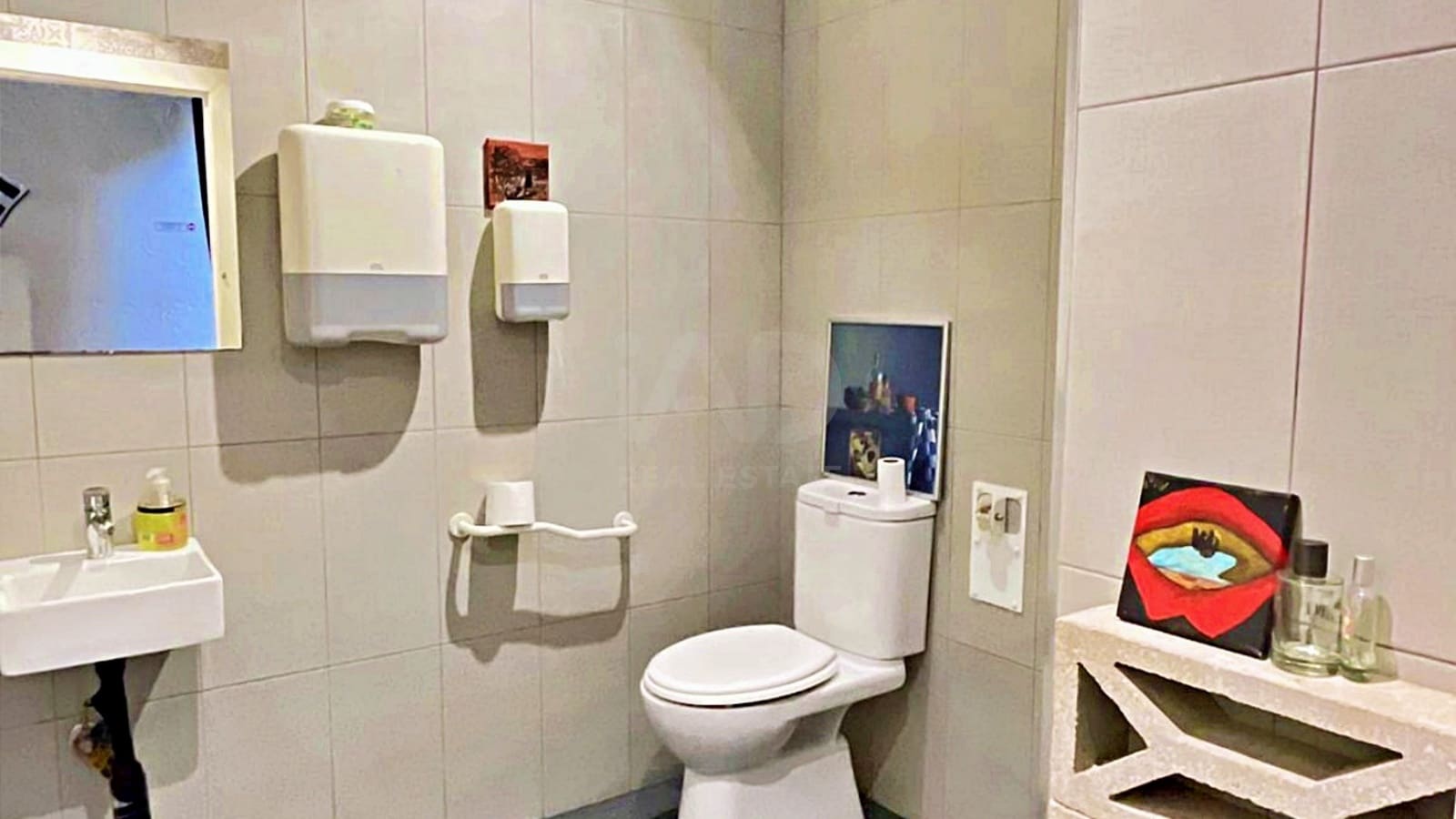 Kaupallinen myytävänä paikassa San Juan de Alicante / Sant Joan d'Alacant - 39 000 € (Ref: 9987732)