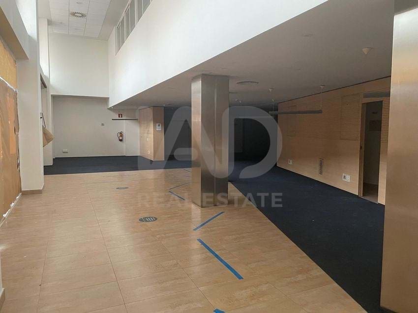 Commerciale in vendita in Alicante citta - 650.000 € (Rif: 9987734)