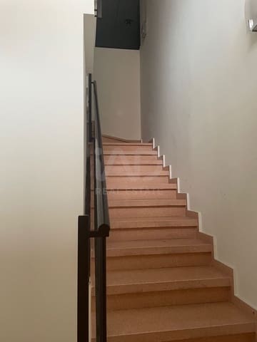Kommersiell til salgs i Alicante by - € 650 000 (Ref: 9987734)