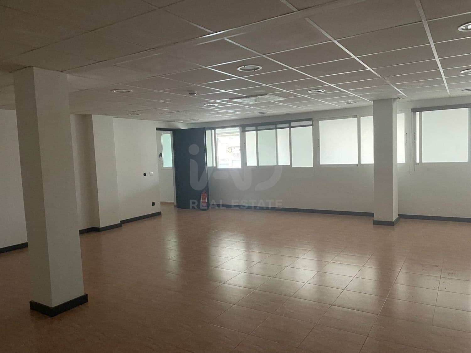 Commerciale in vendita in Alicante citta - 650.000 € (Rif: 9987734)