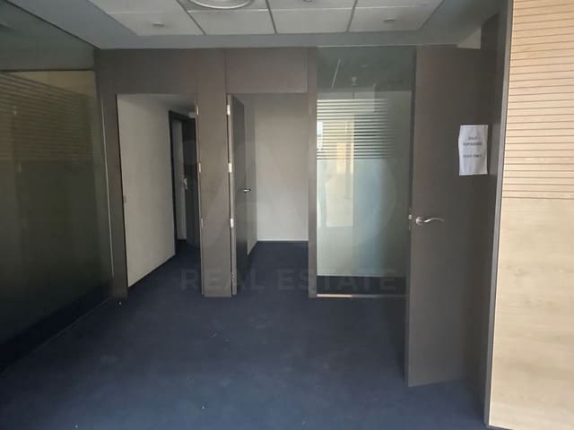 Comercial para venda em Alicante cidade - 650 000 € (Ref: 9987734)