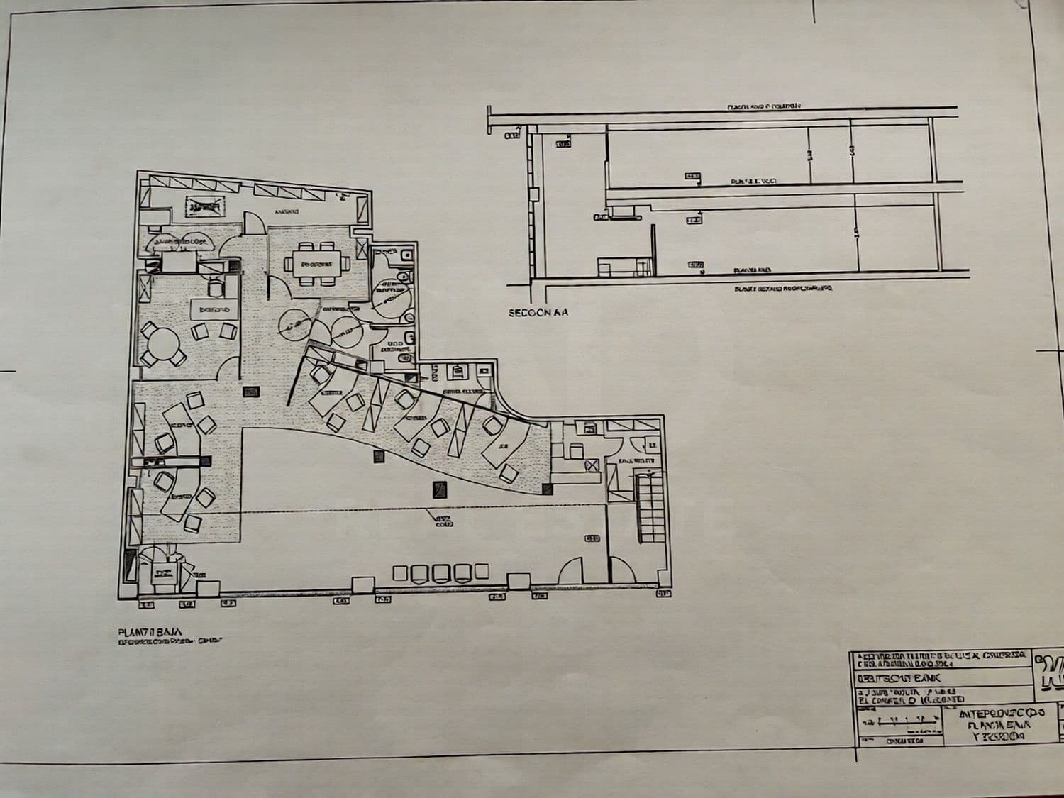 Commercial for sale in Alicante / Alacant city - € 650,000 (Ref: 9987734)