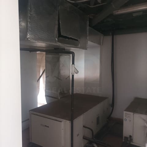 Comercial para venda em Alicante cidade - 650 000 € (Ref: 9987734)