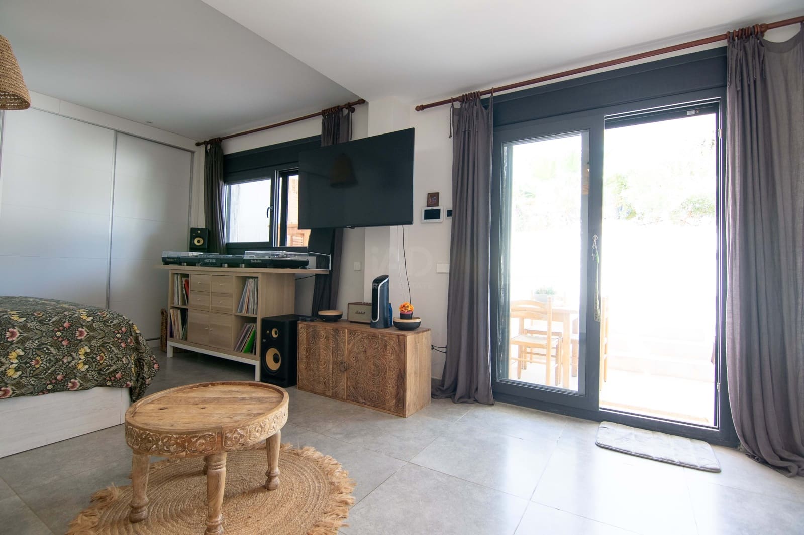 1 makuuhuone Huoneisto myytävänä paikassa San Jose / Sant Josep de Sa Talaia mukana uima-altaan 
autotalli - 350 000 € (Ref: 9987735)