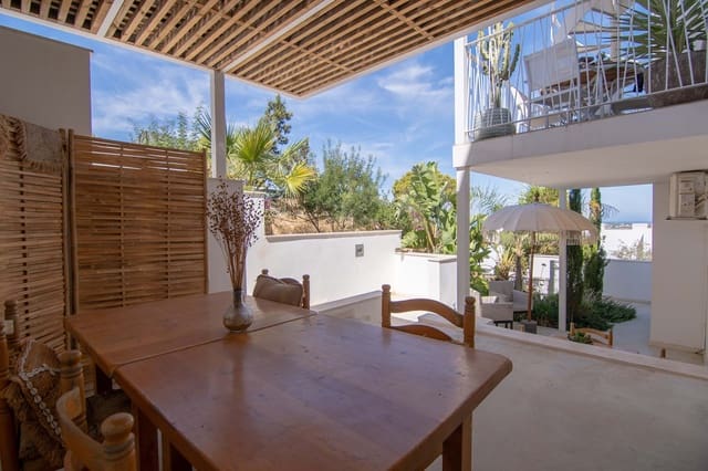 1 soveværelse Lejlighed til salg i San Jose / Sant Josep de Sa Talaia med swimmingpool garage - € 350.000 (Ref: 9987735)