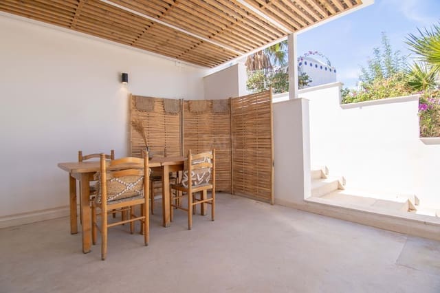 1 soveværelse Lejlighed til salg i San Jose / Sant Josep de Sa Talaia med swimmingpool garage - € 350.000 (Ref: 9987735)