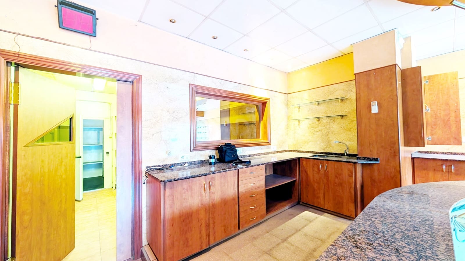 Komercyjne do wynajęcia w Miasto Barcelona - 1 331 € (Ref: 9987749)