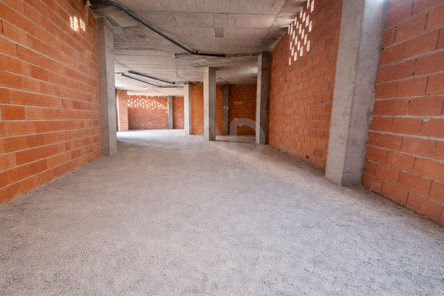 Komercyjne na sprzedaż w Alquerias - 137 000 € (Ref: 9987750)