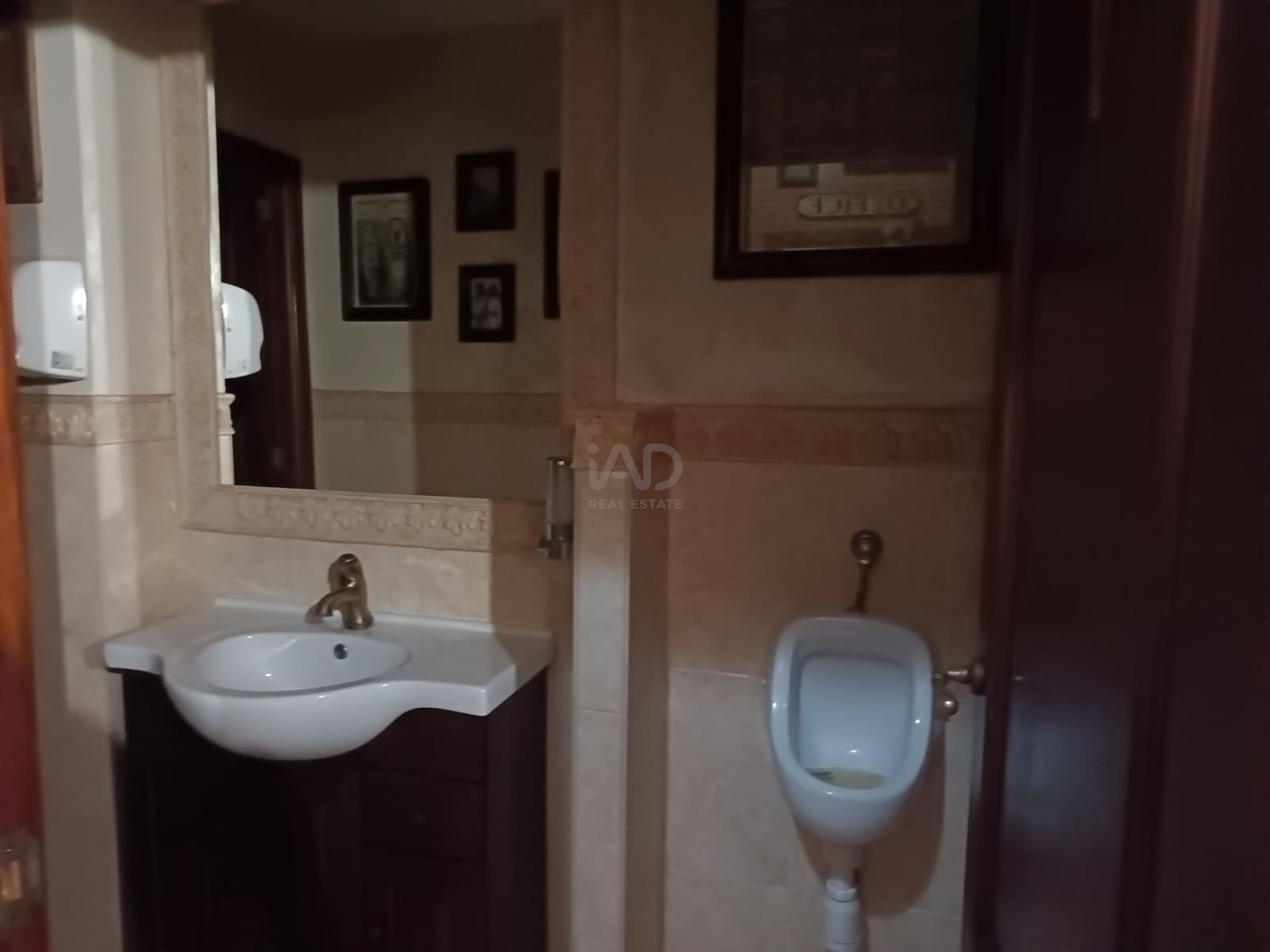 3 slaapkamer Commercieel te koop in Palma de Mallorca - € 370.000 (Ref: 9987751)