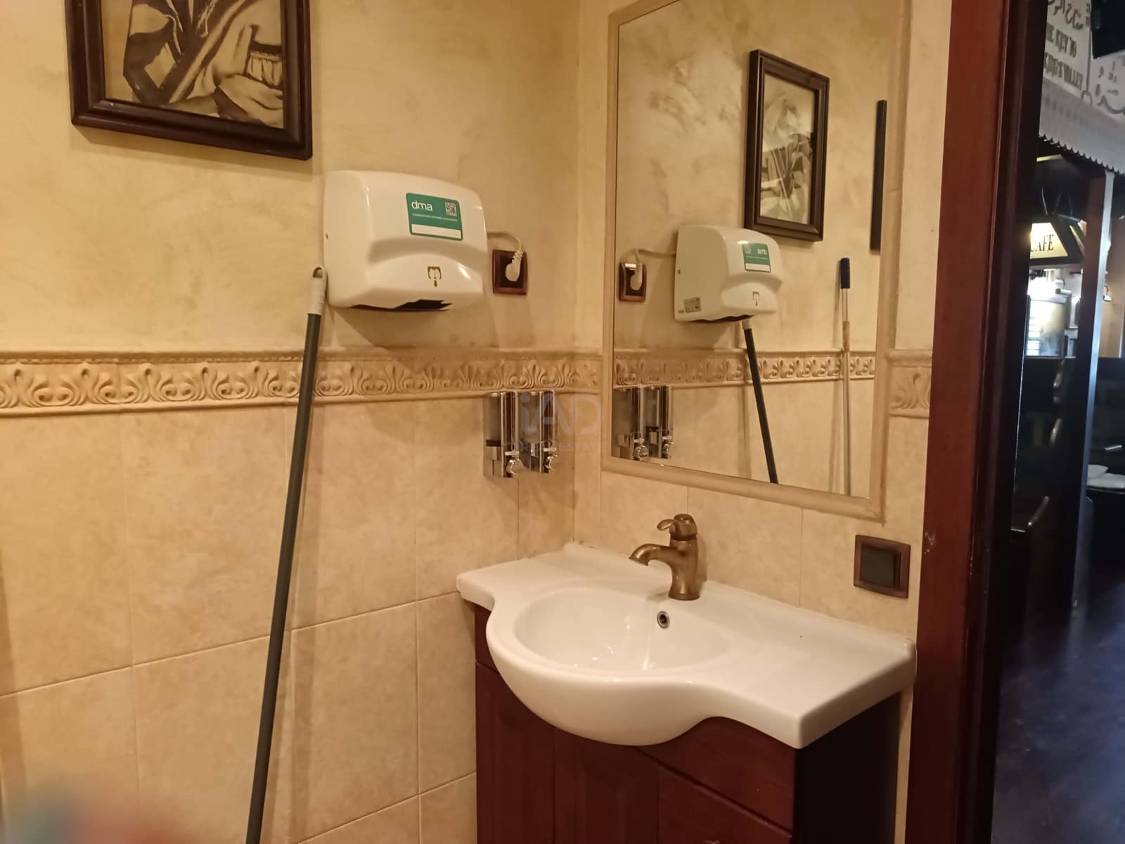3 slaapkamer Commercieel te koop in Palma de Mallorca - € 370.000 (Ref: 9987751)