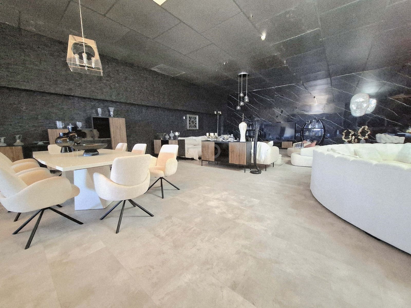 4 Zimmer Gewerbe zu verkaufen in Torremolinos mit Garage - 6.895.000 € (Ref: 9987752)