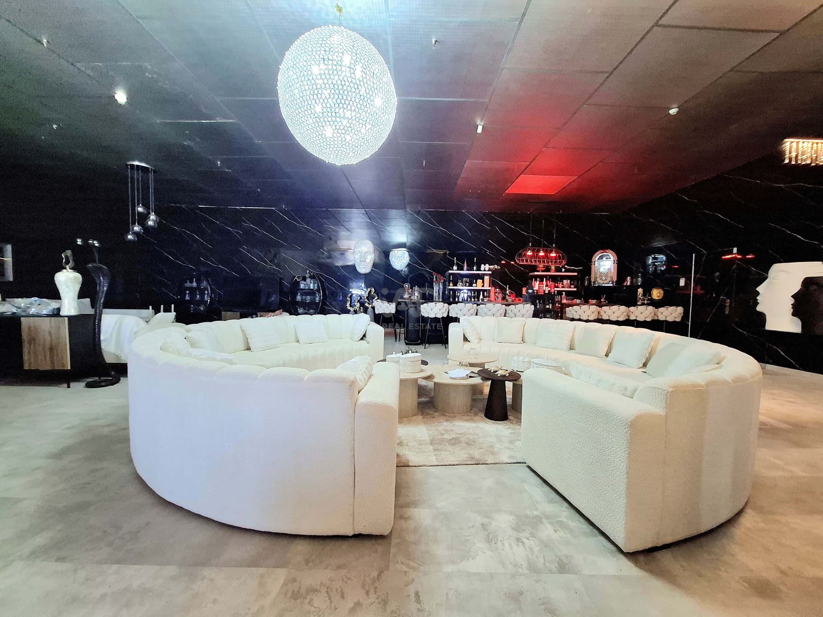 4 Zimmer Gewerbe zu verkaufen in Torremolinos mit Garage - 6.895.000 € (Ref: 9987752)
