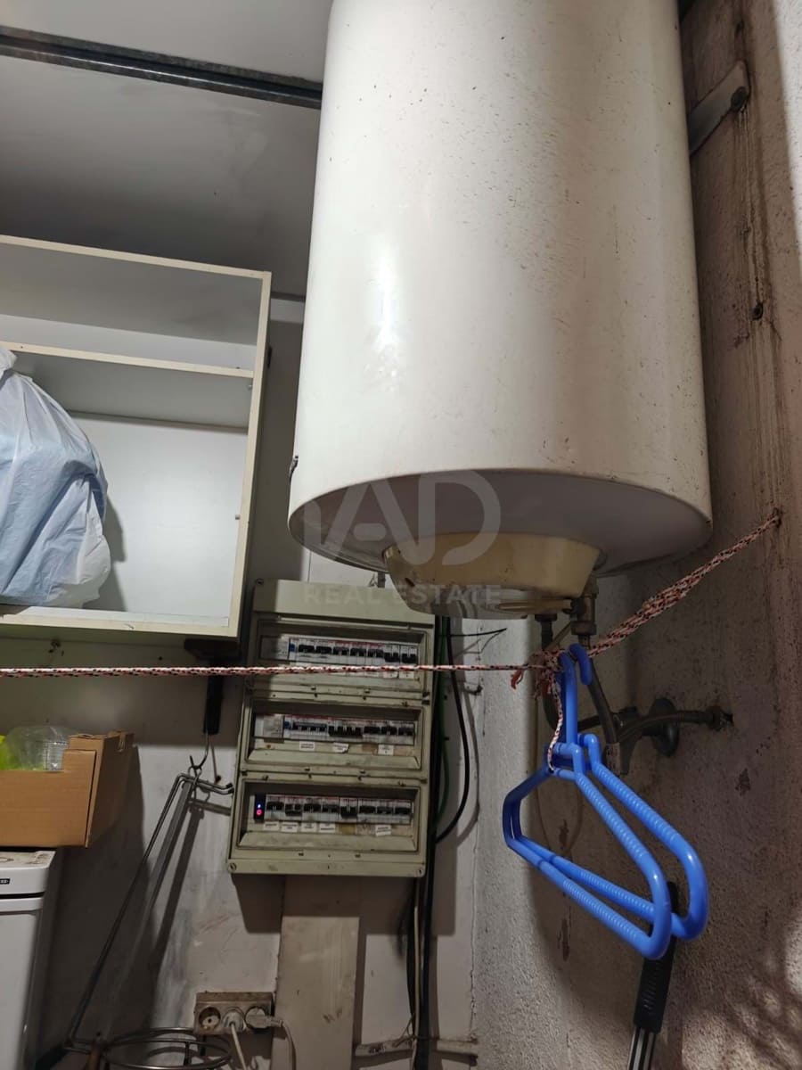 Kommersiell til leie i Barcelona by - € 1 100 (Ref: 9987753)