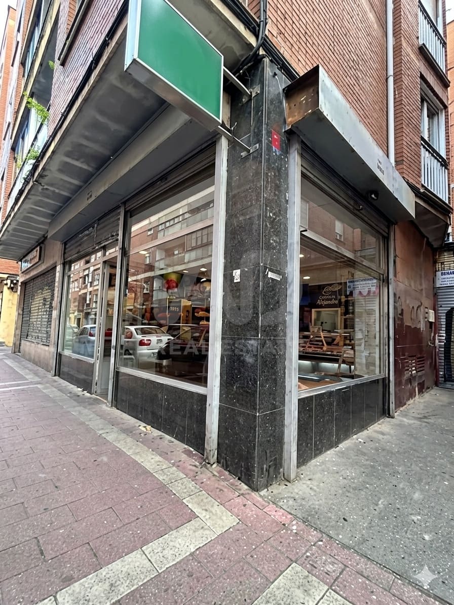 Kommersiell till salu i Valladolid stad - 125 000 € (Ref: 9987755)