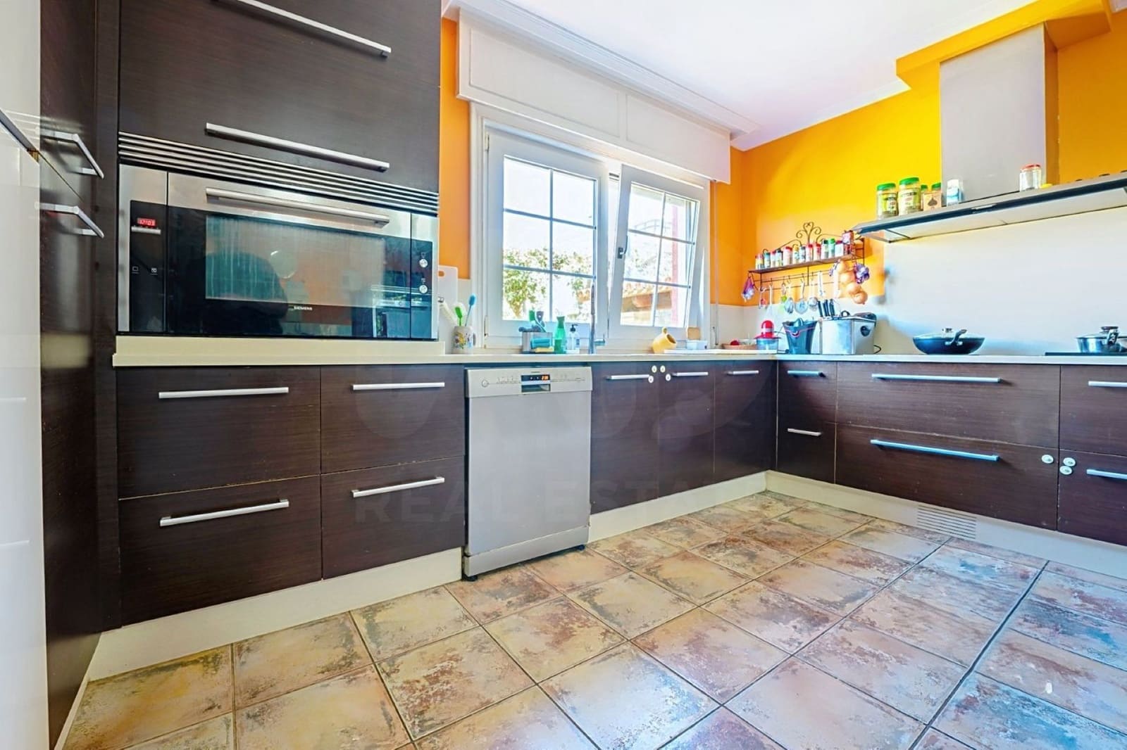 5 chambre Villa/Maison à vendre à Pontevedra ville avec piscine garage - 860 000 € (Ref: 9987756)