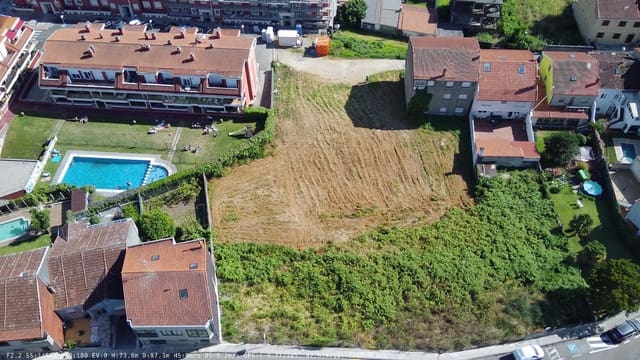 Ubebygd land til salgs i Pontevedra by - € 625 000 (Ref: 9987758)