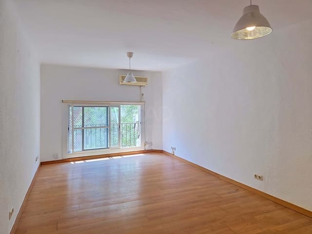 Apartment zu verkaufen in Barcelona Stadt - 219.000 € (Ref: 9987759)