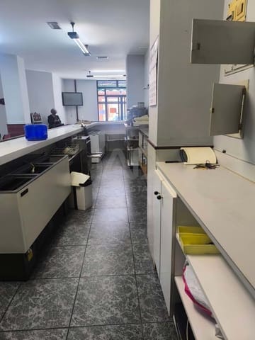 4 soverom Kommersiell til salgs i Leon by - € 160 000 (Ref: 9987762)