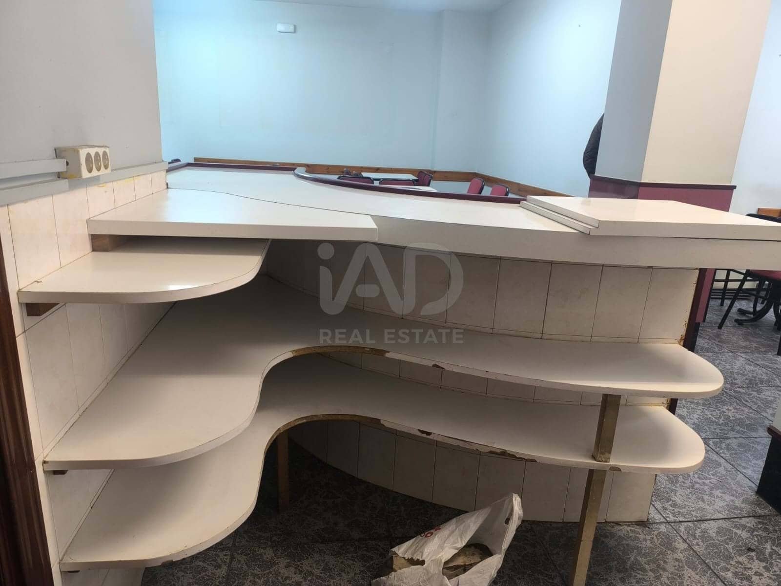 4 soverom Kommersiell til salgs i Leon by - € 160 000 (Ref: 9987762)