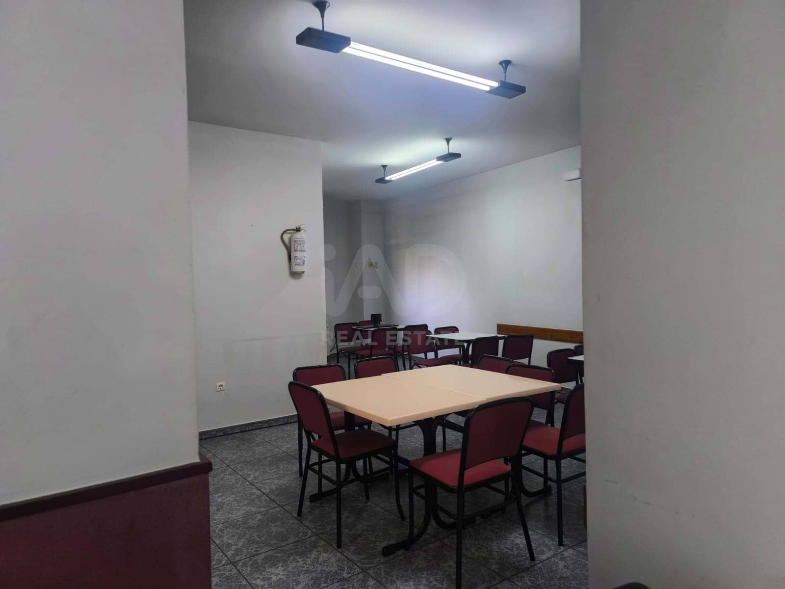 4 soverom Kommersiell til salgs i Leon by - € 160 000 (Ref: 9987762)