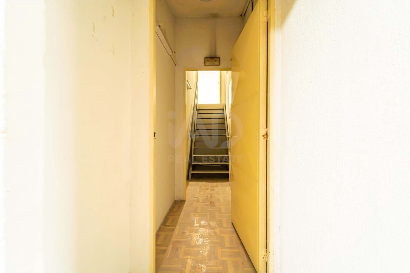 Local Comercial en Madrid ciudad en venta - 499.000 € (Ref: 9987765)