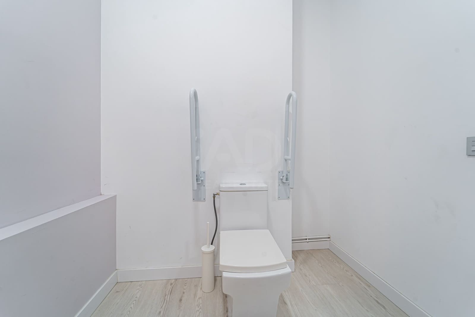 Local Comercial en Madrid ciudad en venta - 499.000 € (Ref: 9987765)