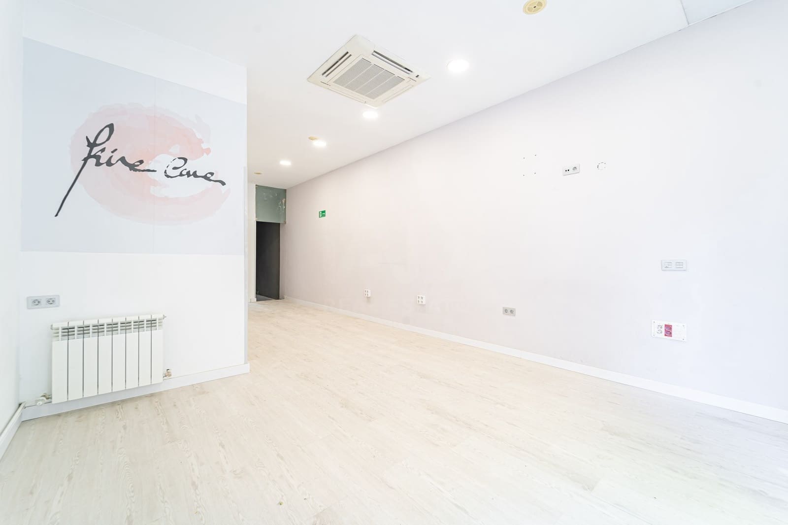 Local Comercial en Madrid ciudad en venta - 499.000 € (Ref: 9987765)