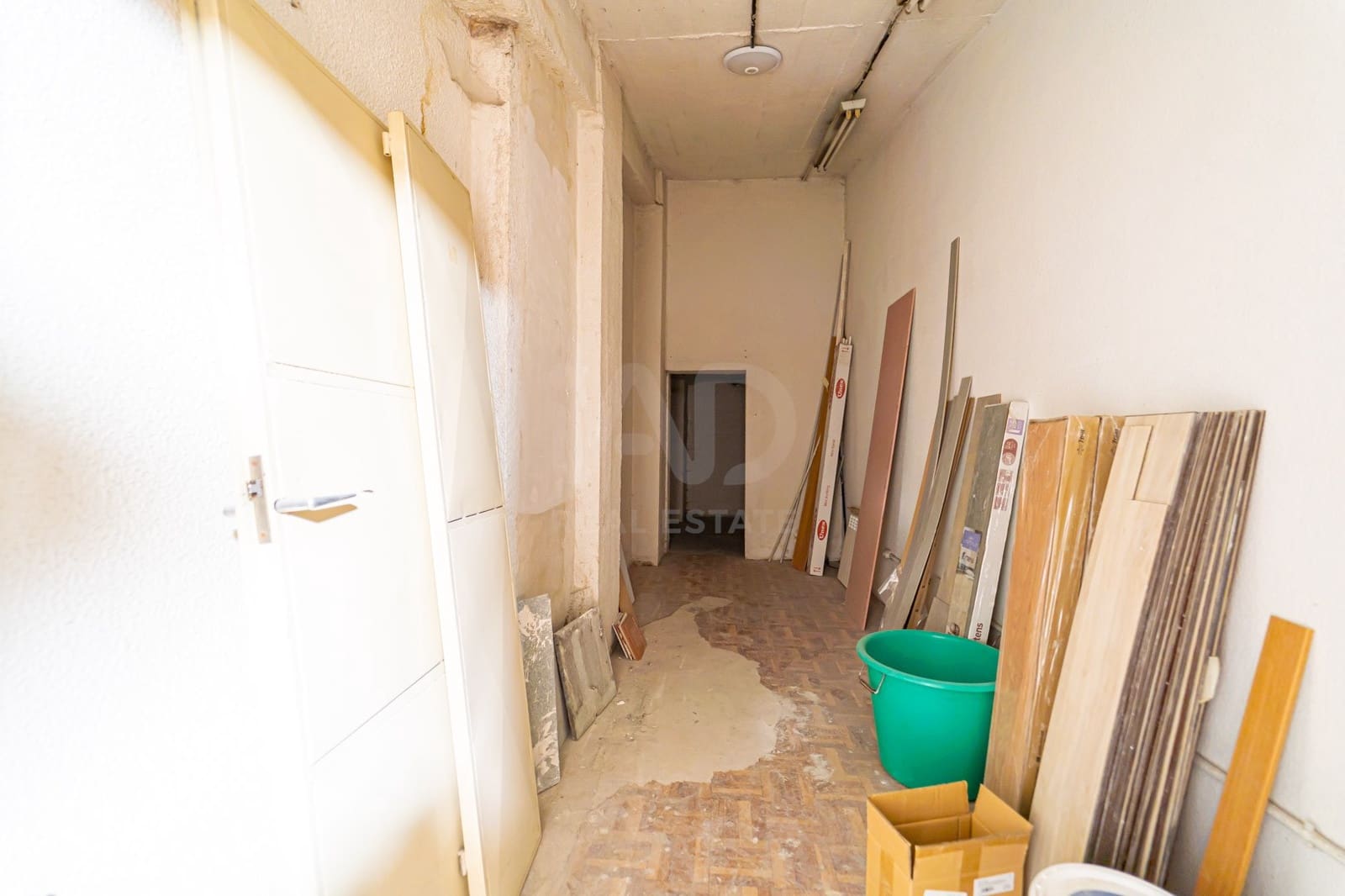 Local Comercial en Madrid ciudad en venta - 499.000 € (Ref: 9987765)
