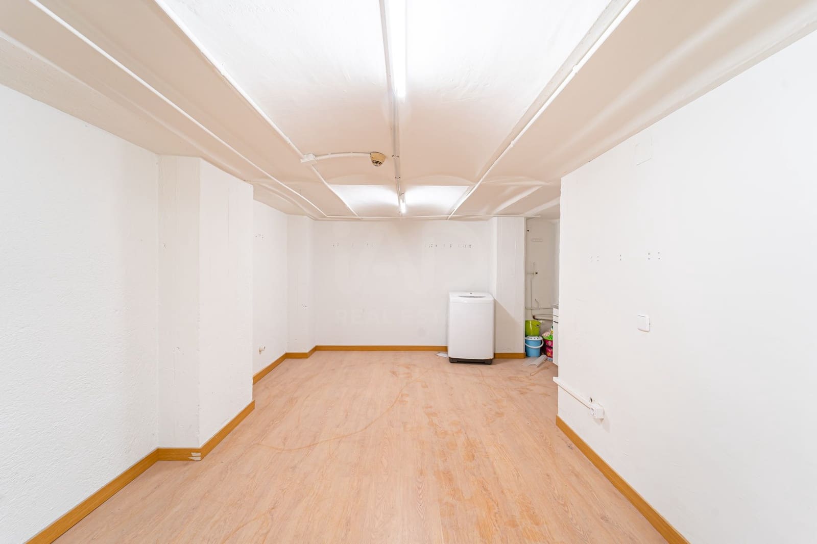 Local Comercial en Madrid ciudad en venta - 499.000 € (Ref: 9987765)