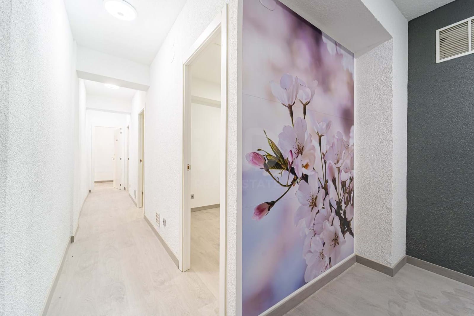 Local Comercial en Madrid ciudad en venta - 499.000 € (Ref: 9987765)