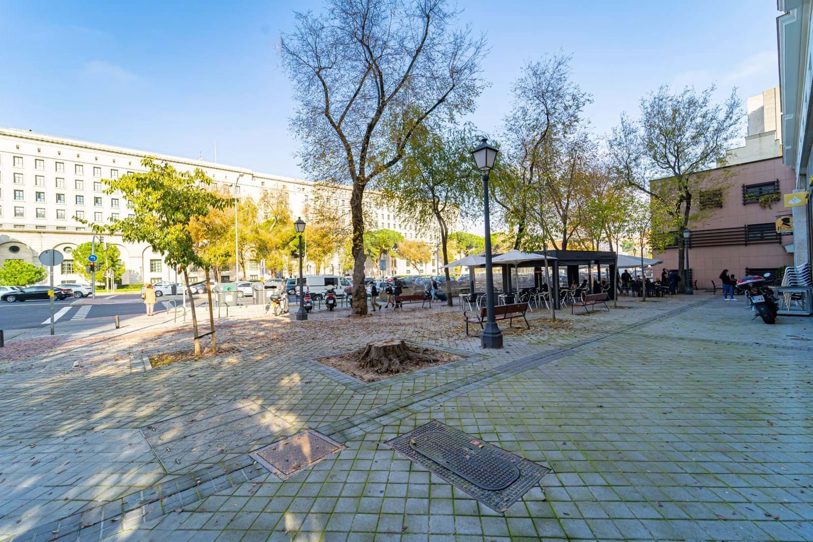 Local Comercial en Madrid ciudad en venta - 499.000 € (Ref: 9987765)