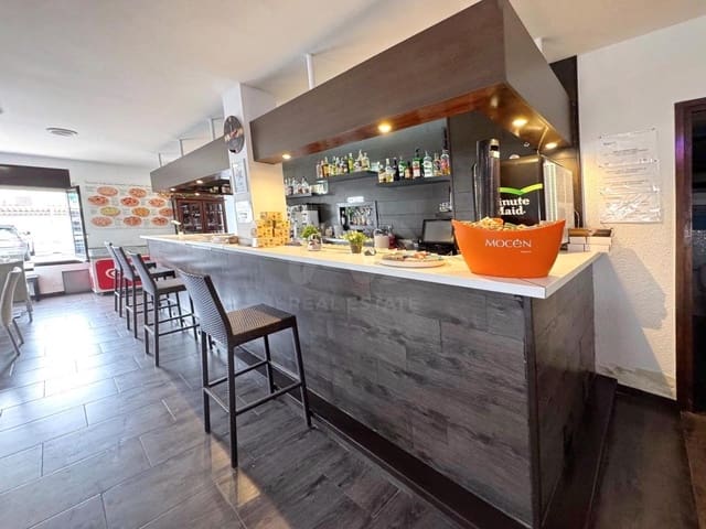 3 soverom Kommersiell til salgs i Tarragona by - € 350 000 (Ref: 9987767)