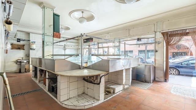1 soveværelse Erhverv til leje i Madrid by - € 2.000 (Ref: 9987768)
