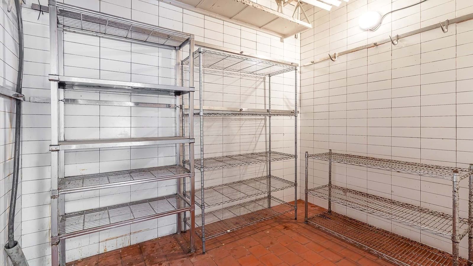 1 soveværelse Erhverv til leje i Madrid by - € 2.000 (Ref: 9987768)
