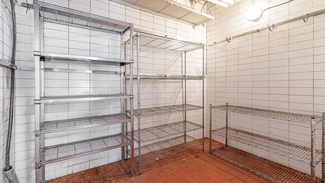 1 soveværelse Erhverv til leje i Madrid by - € 2.000 (Ref: 9987768)