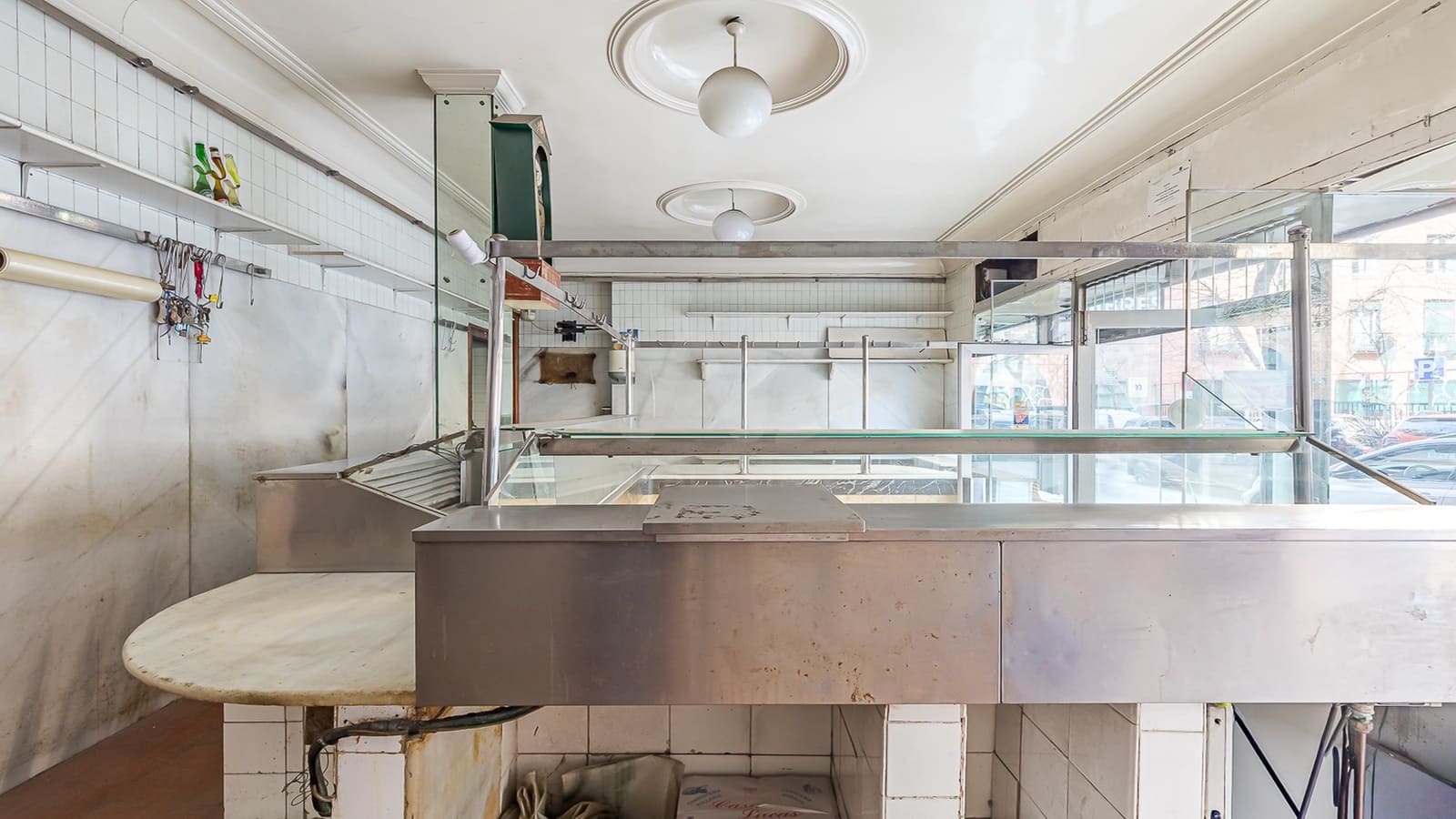 1 soveværelse Erhverv til leje i Madrid by - € 2.000 (Ref: 9987768)
