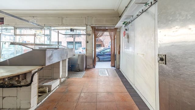 1 sovrum Kommersiell att hyra i Madrid stad - 2 000 € (Ref: 9987768)