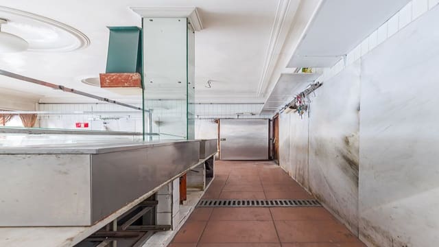 1 sovrum Kommersiell att hyra i Madrid stad - 2 000 € (Ref: 9987768)