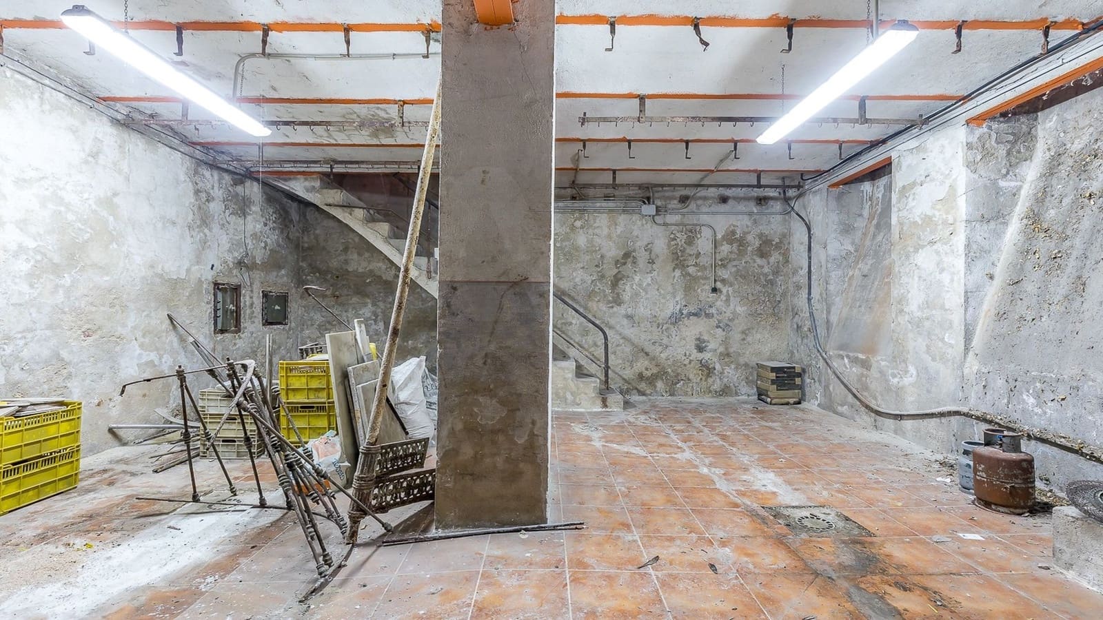1 bedroom Commercial for rent in Madrid city - € 2,000 (Ref: 9987768)