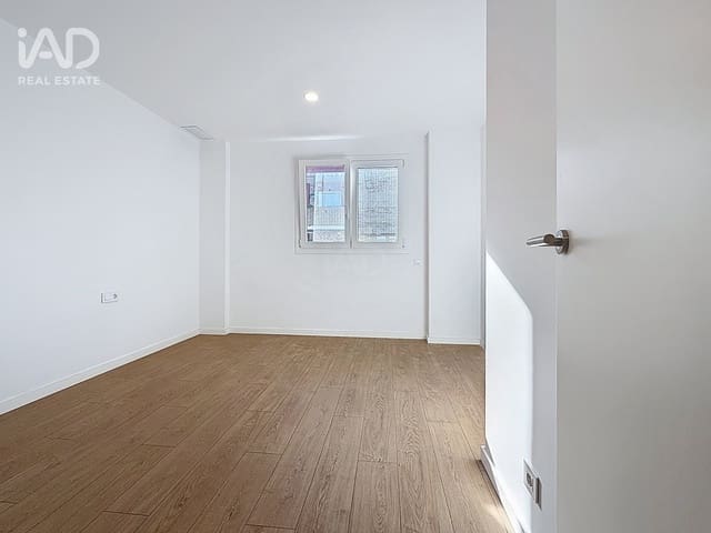 3 sovrum Lägenhet till salu i Canet de Mar med garage - 335 000 € (Ref: 9987770)