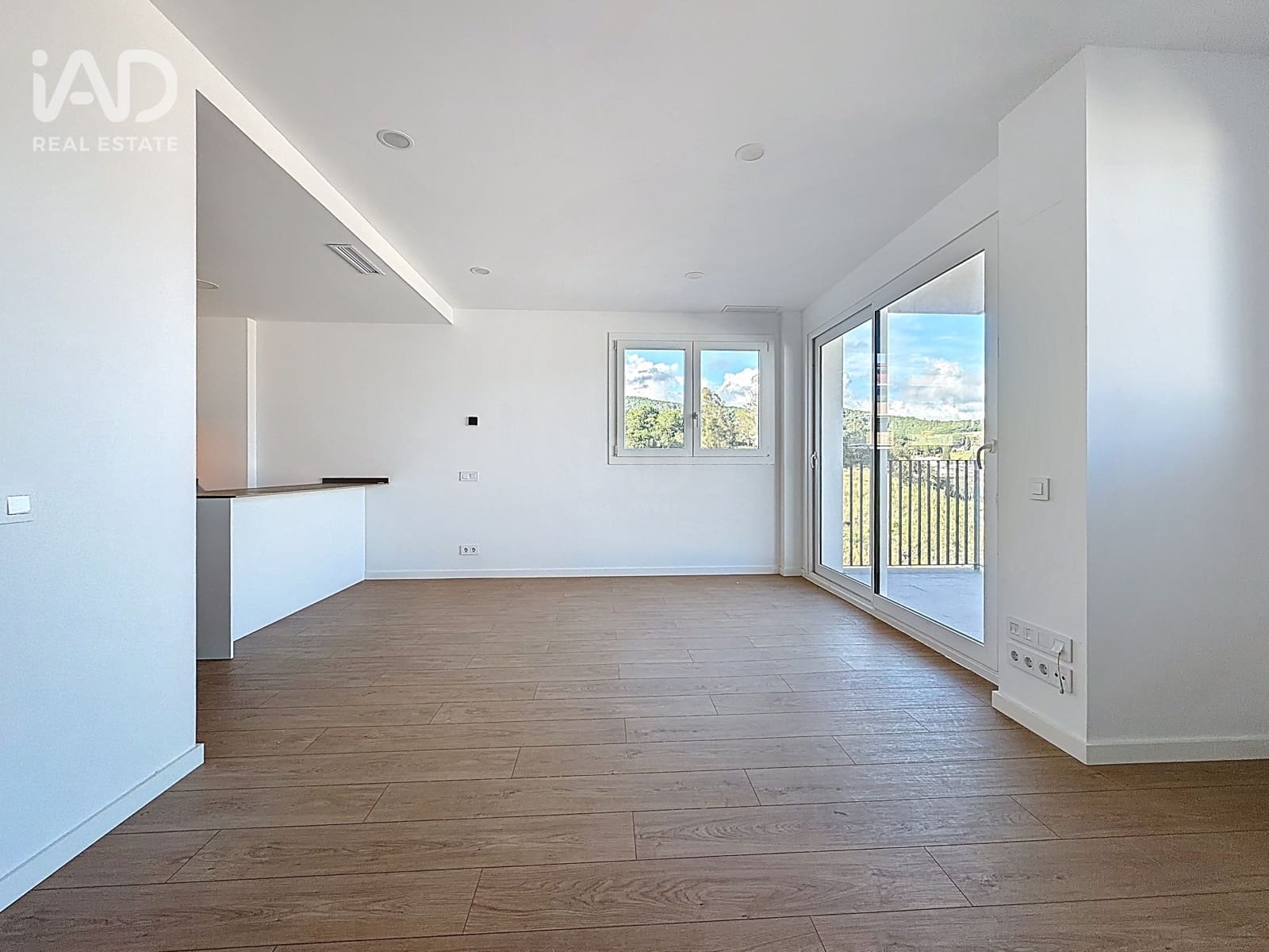 3 sypialnia Apartament na sprzedaż w Miasto Barcelona z garażem - 335 000 € (Ref: 9987770)