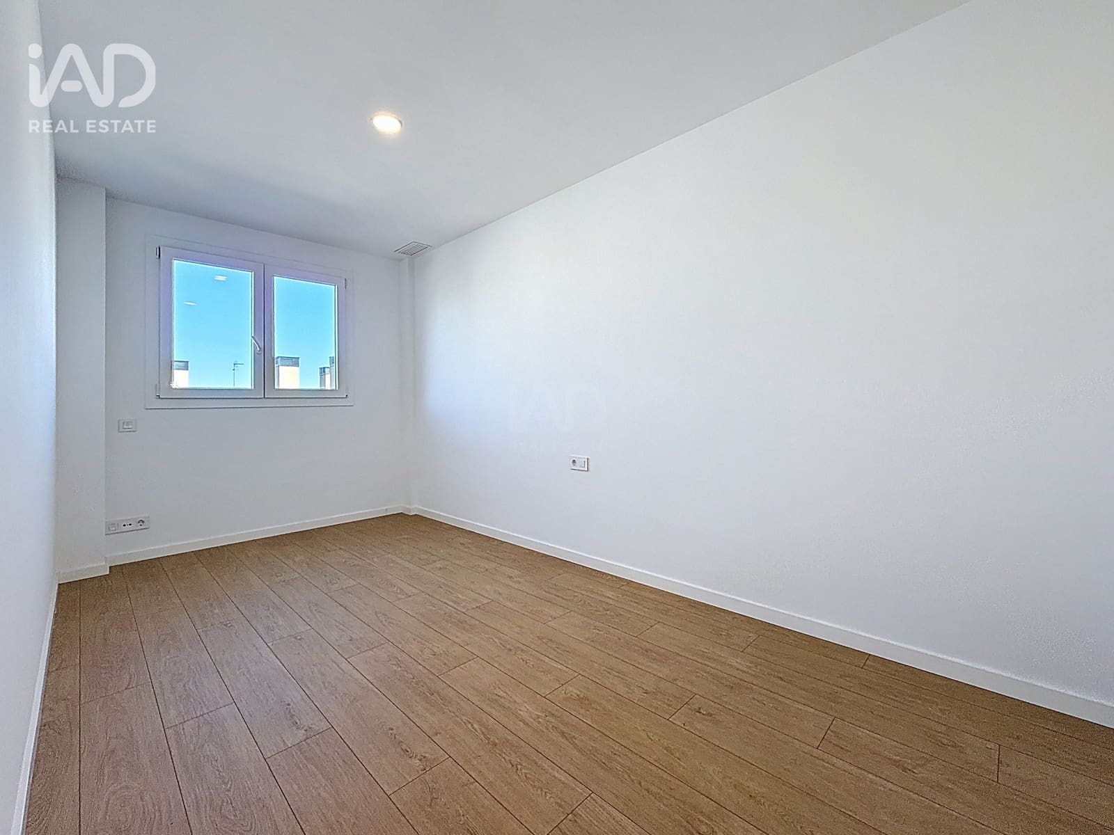 3 sypialnia Apartament na sprzedaż w Miasto Barcelona z garażem - 335 000 € (Ref: 9987770)