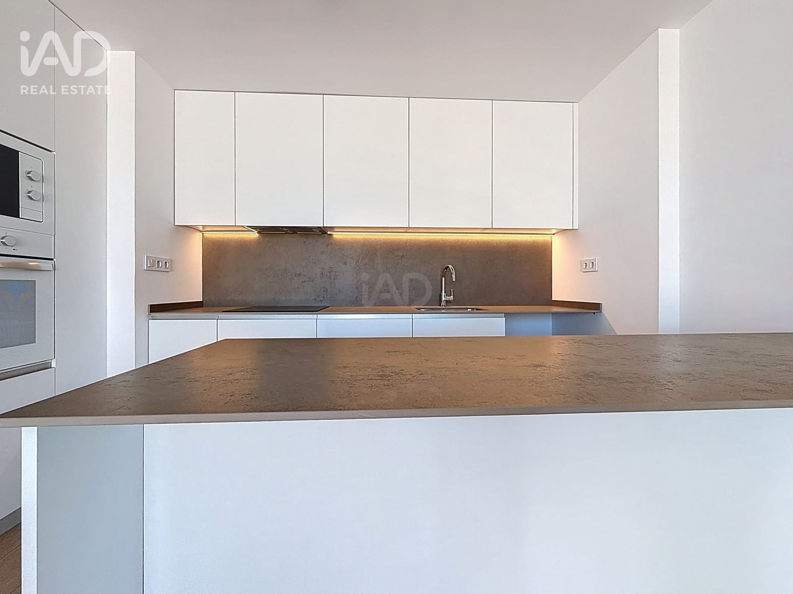 3 sypialnia Apartament na sprzedaż w Miasto Barcelona z garażem - 335 000 € (Ref: 9987770)