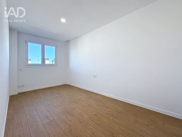 3 sovrum Lägenhet till salu i Canet de Mar med garage - 335 000 € (Ref: 9987770)