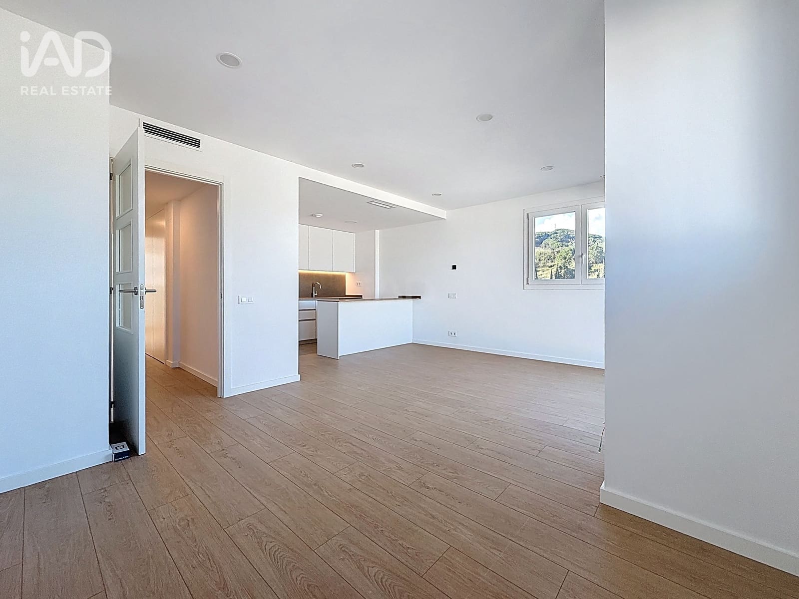 3 sypialnia Apartament na sprzedaż w Miasto Barcelona z garażem - 335 000 € (Ref: 9987770)