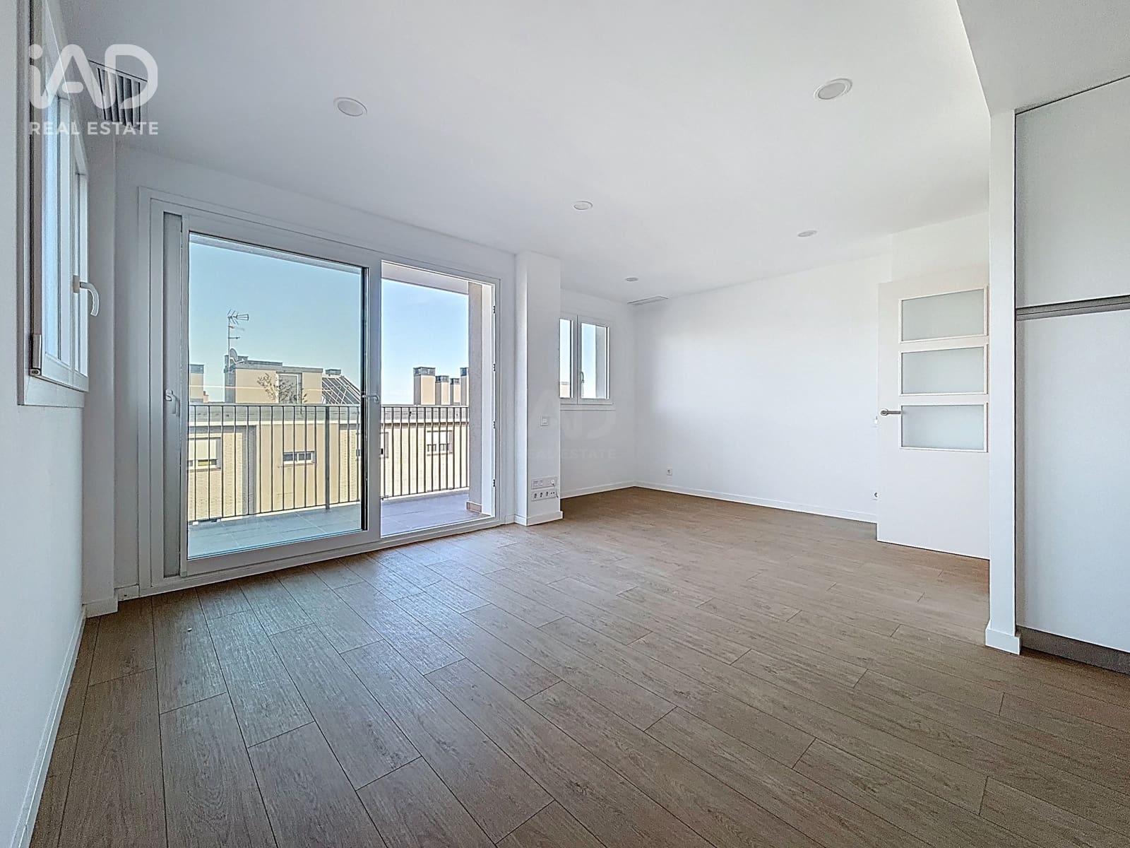 3 sypialnia Apartament na sprzedaż w Miasto Barcelona z garażem - 335 000 € (Ref: 9987770)