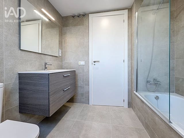 3 sovrum Lägenhet till salu i Canet de Mar med garage - 335 000 € (Ref: 9987770)