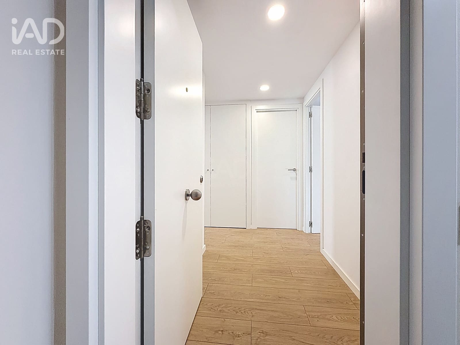 3 soverom Leilighet til salgs i Barcelona by med garasje - € 328 000 (Ref: 9987771)